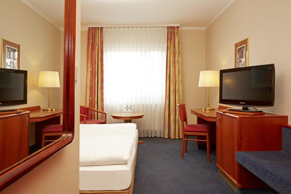 Taste Smart Hotel Lampertheim Exterior photo